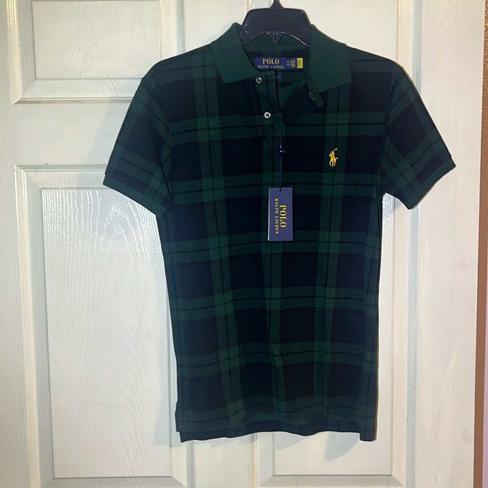 Color pattern polo, brand new never worn.